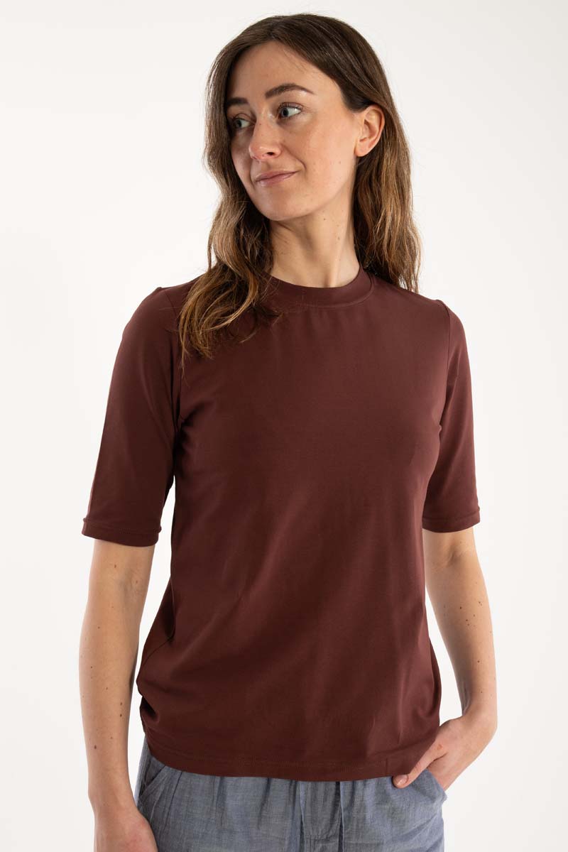 Bordeauxrød t-shirt til kvinder