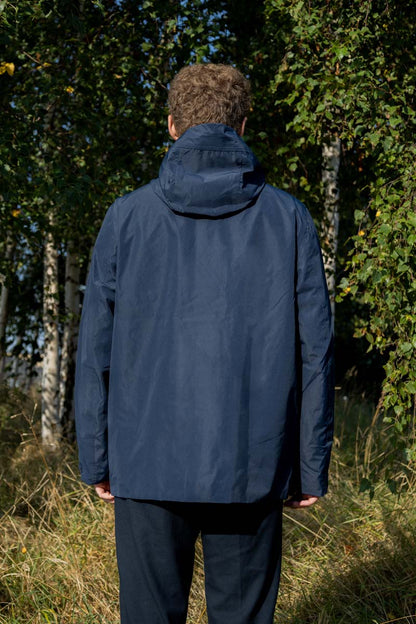Navyblå regnjakke til mænd