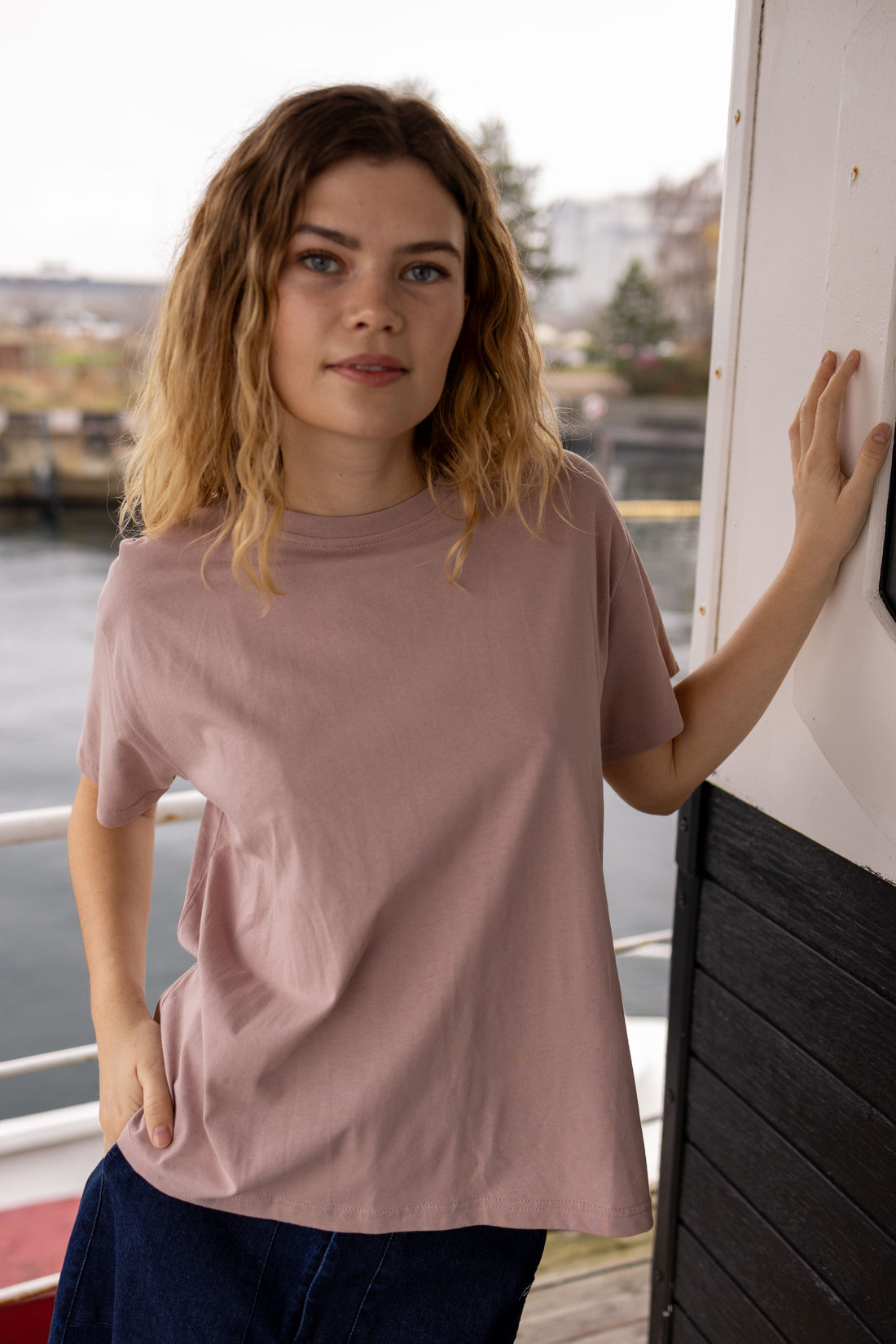 Danebasic Boxy Tee Rose Beige