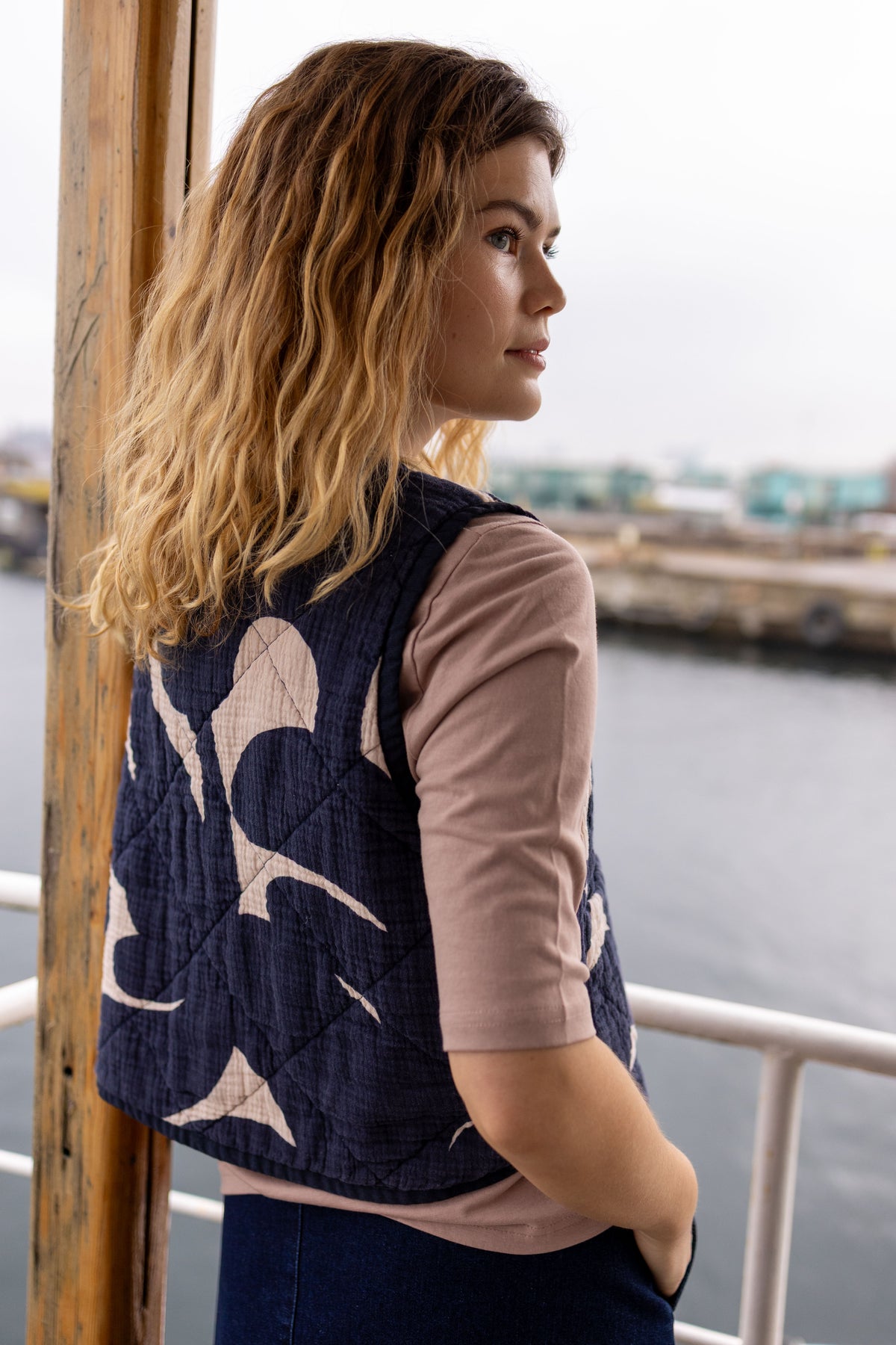 Daneblues Quilt Vest Dark Navy/Chalk TROPS