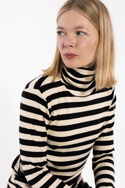 ESS - Danecozy Rollneck Chalk/Black