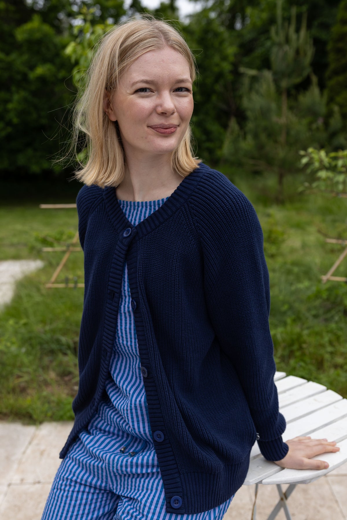 Flot chunky cardigan i navyblå til kvinder