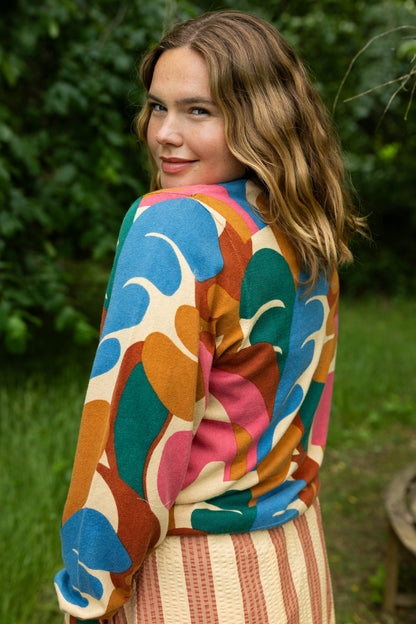 Lækker sweater i flot farverigt mønster til kvinder fra Danefæ