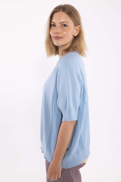 Sød himmelblå sweater til kvinder fra Danefæ