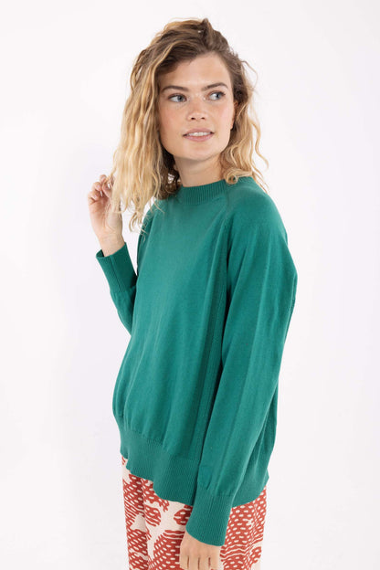 Flot sweater med rund hals i fin grøn nuance til kvinder fra Danefæ