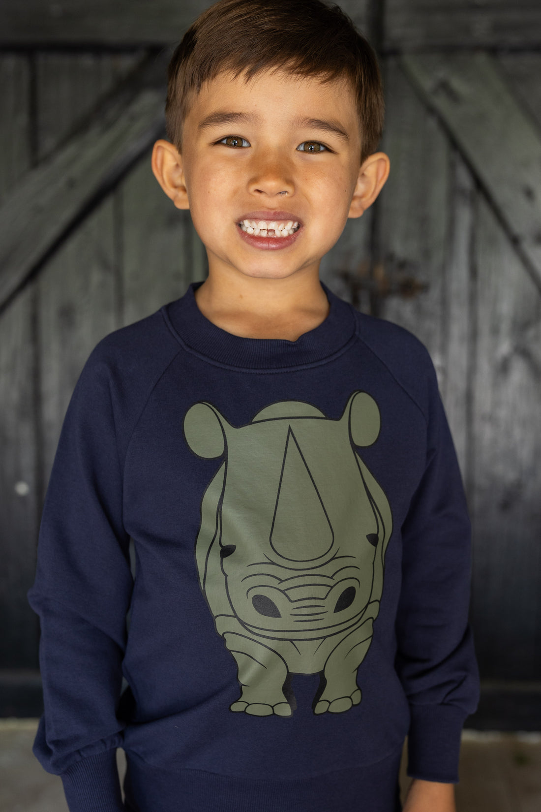 Skøn sweatshirt til børn med print af næsehorn