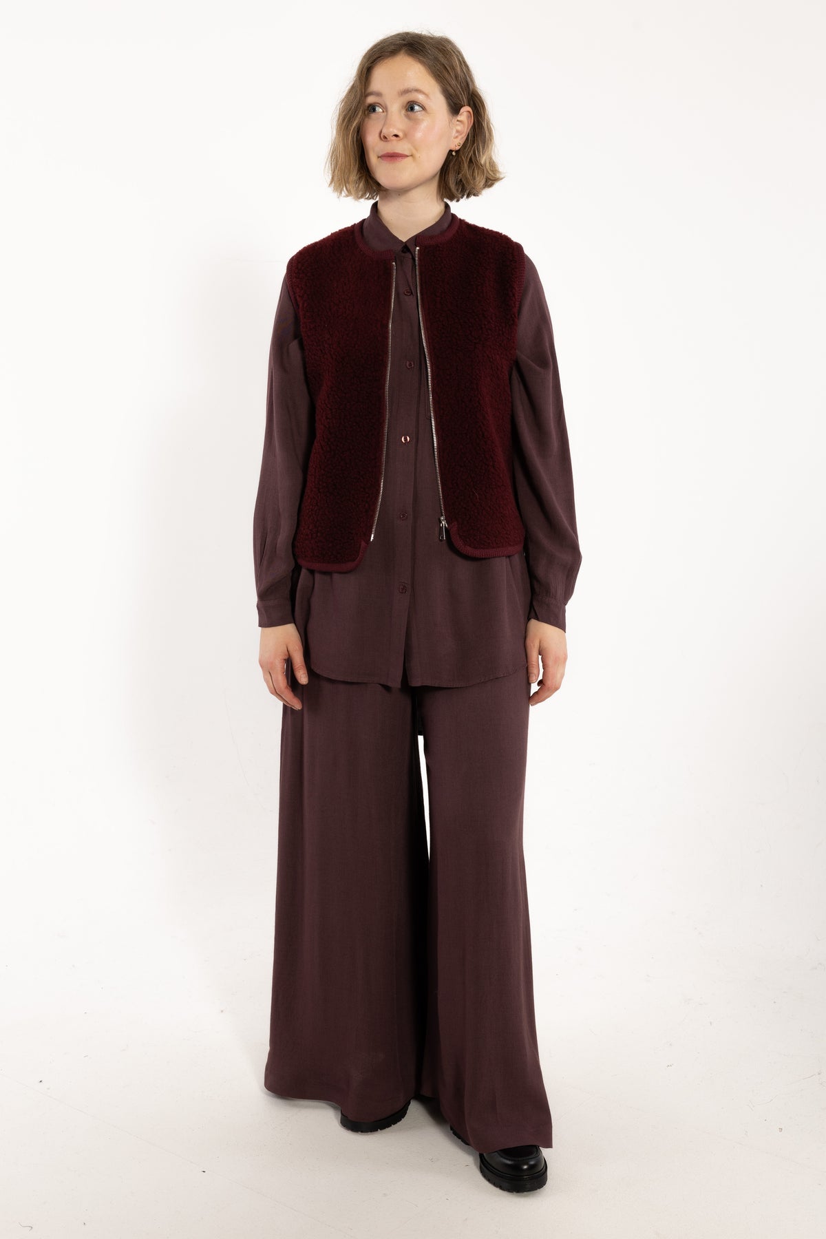 Danecubist Fuzzy Wool Fleece Vest Dark Wine