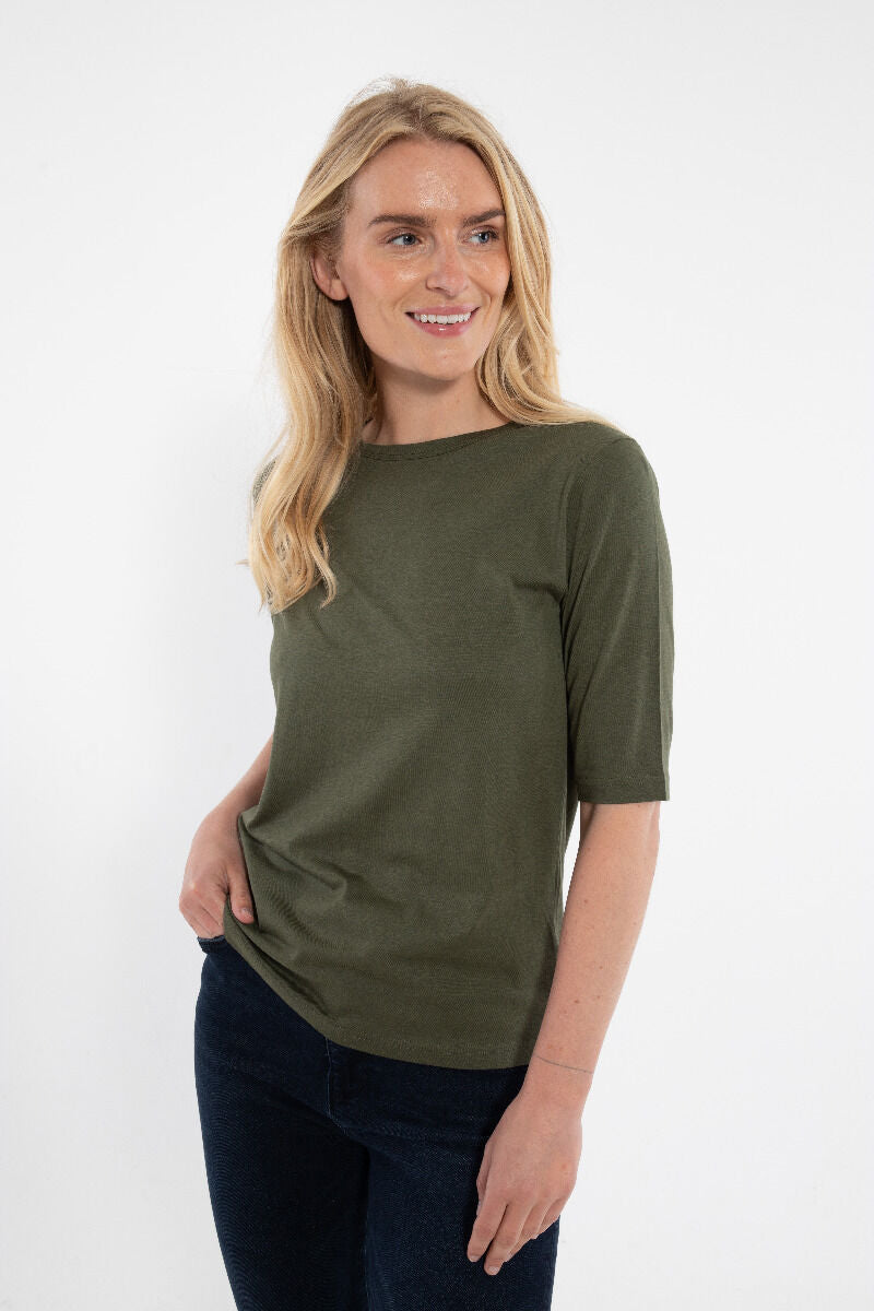 Lækker t-shirt i armygrøn til kvinder