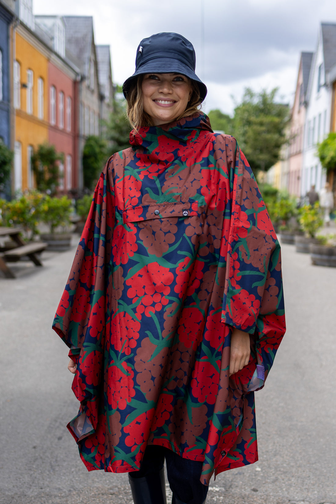 Regnponcho som kan pakkes sammen