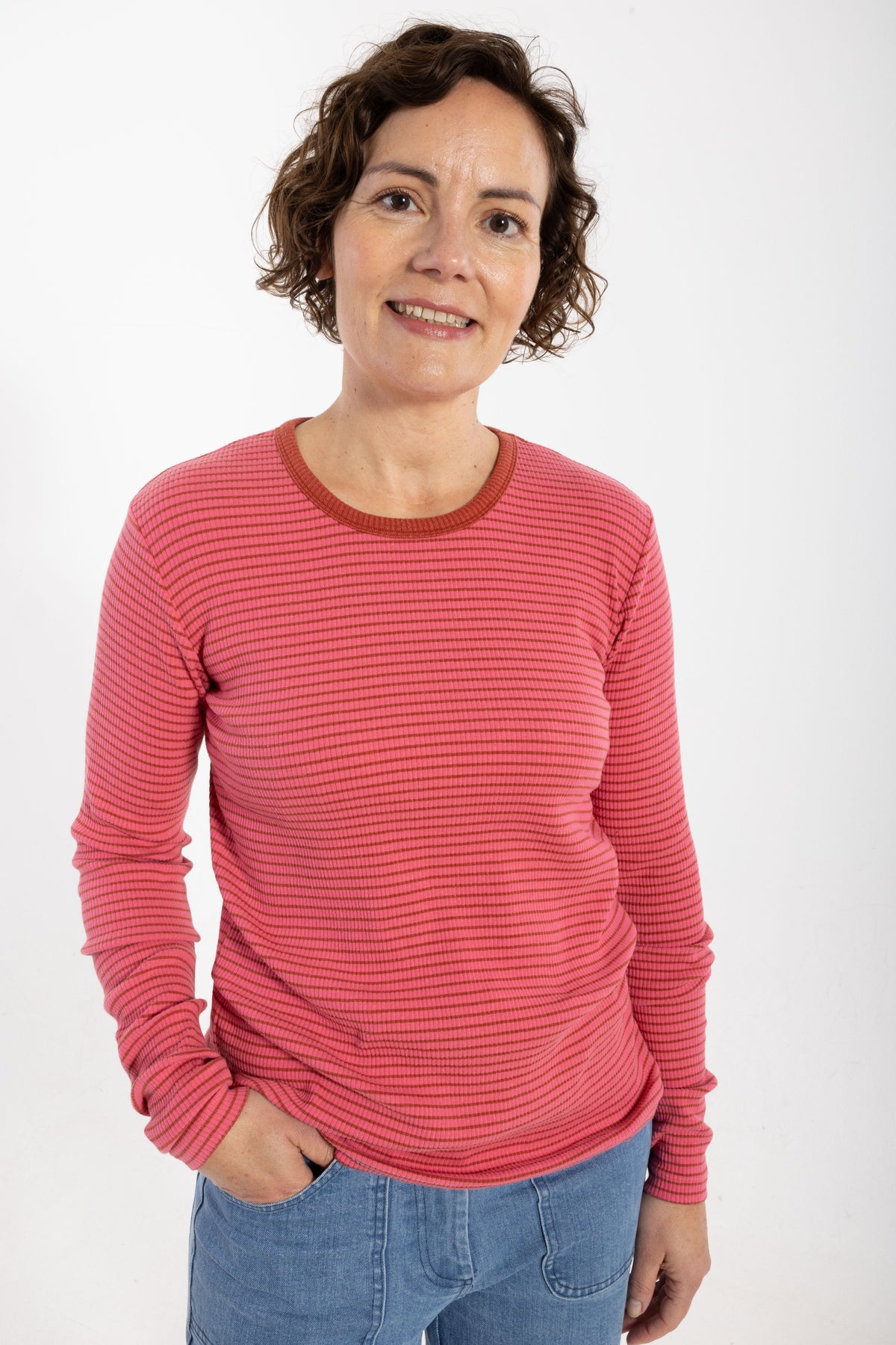 ESS - Danepartner LS Ribbing Tee Soft Cherry/Chili