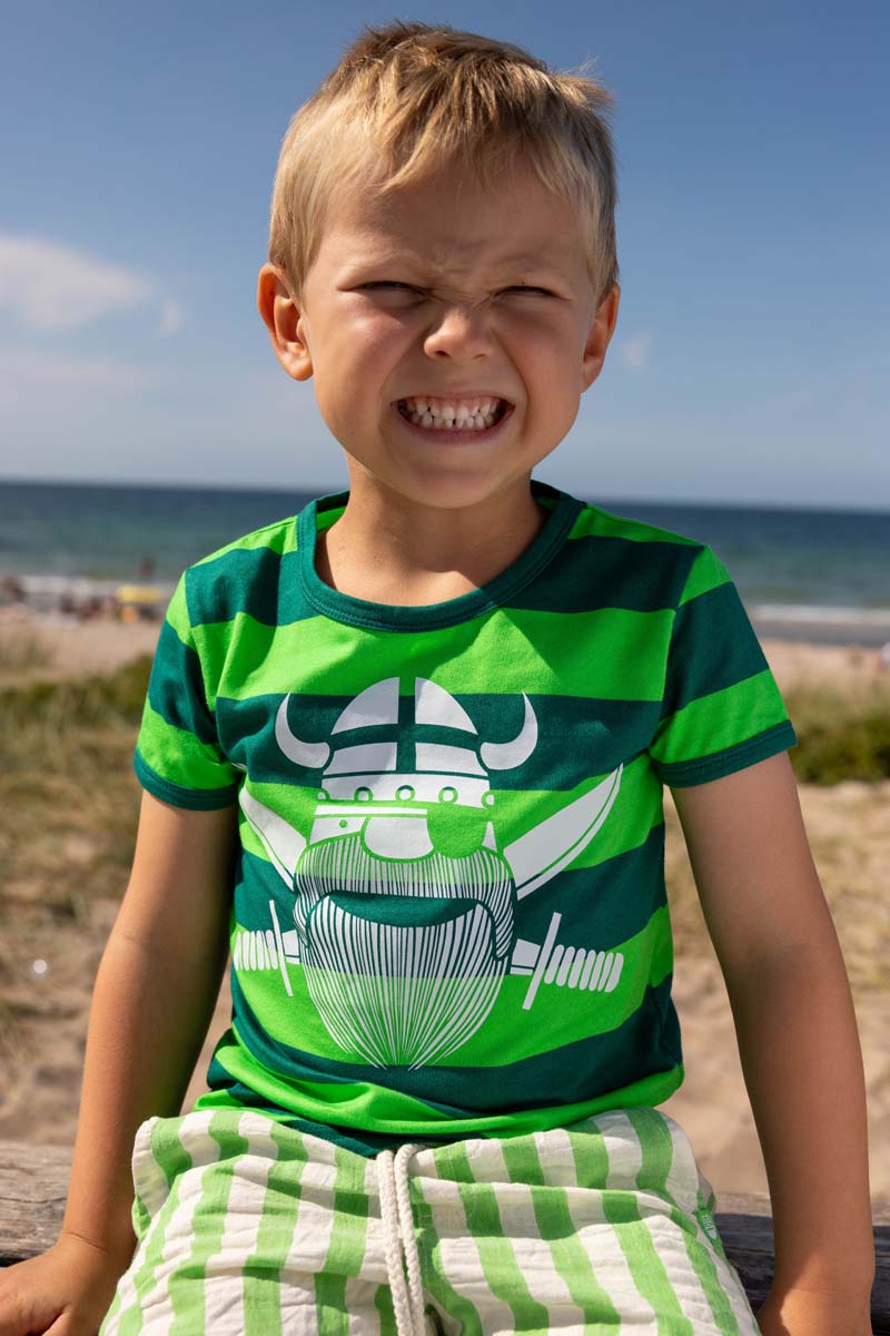 T-shirt med viking til børn