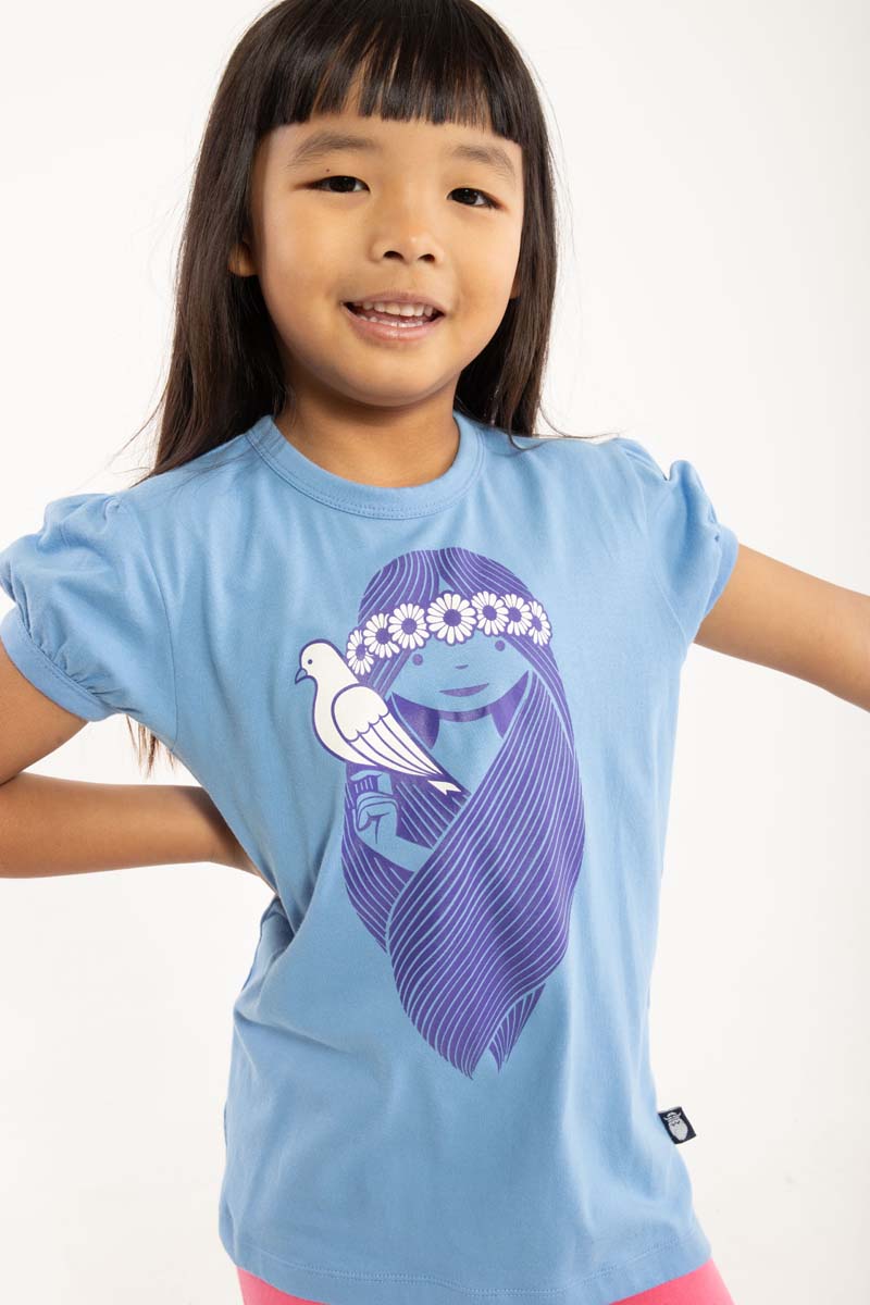 t-shirt til børn med pige og fugl 