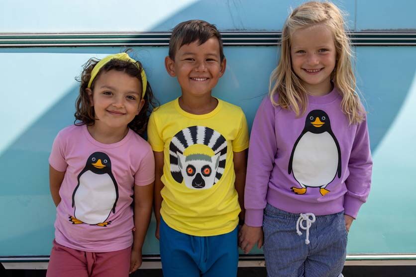 T-shirt til børn med lemur  