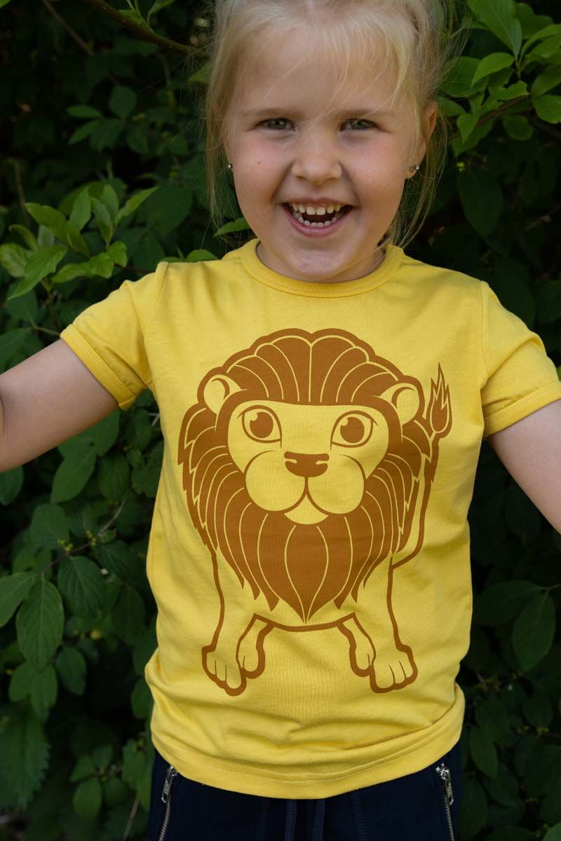 T-shirt til børn med løve