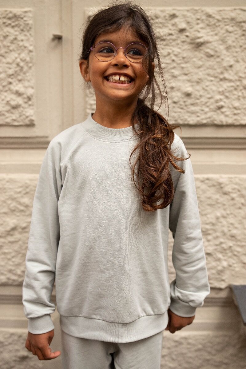Sweater til børn i grå 
