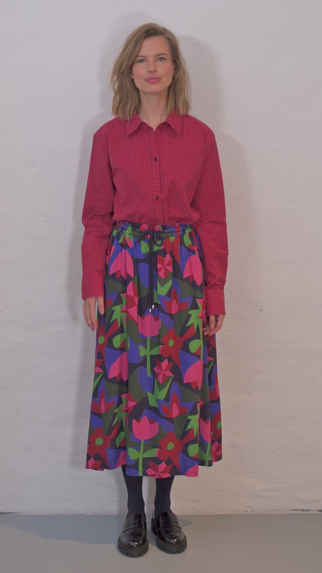 Danespresso Viscose Skirt Dark Navy GEOFLEUR