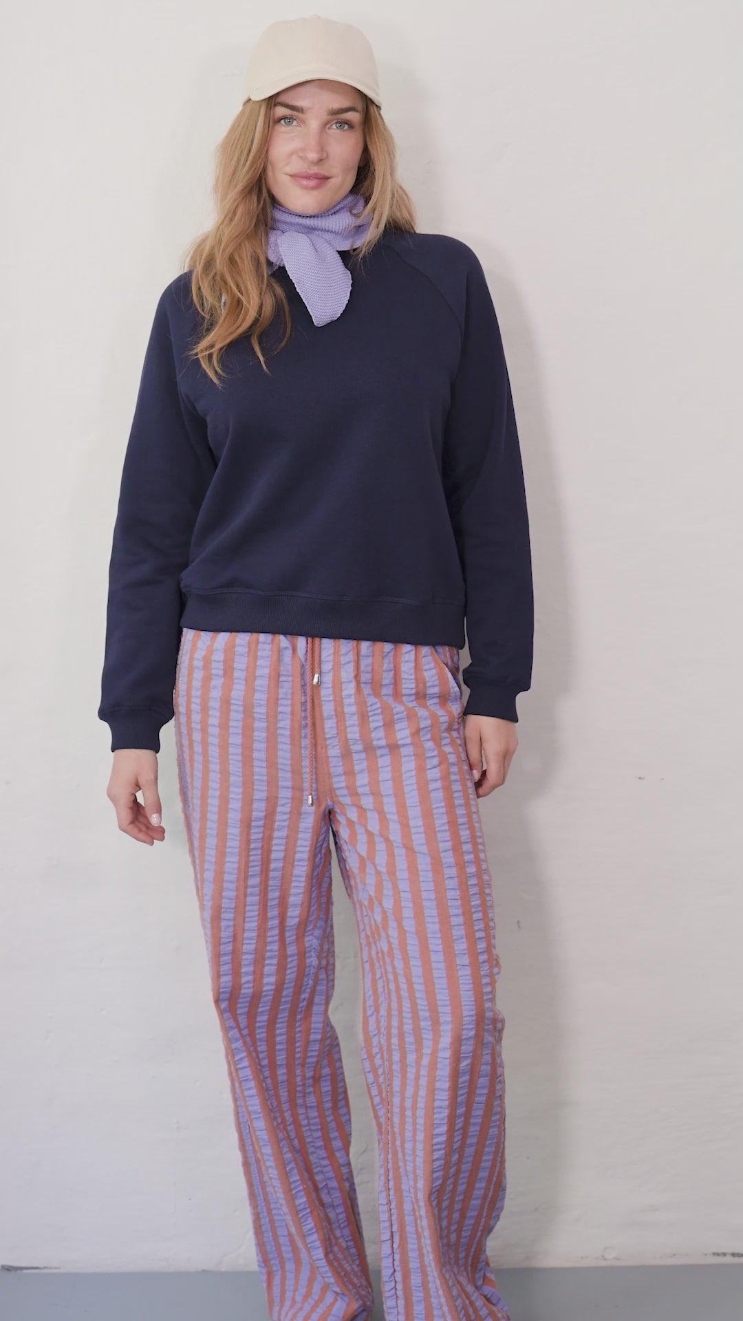Navy Sweater til Dame