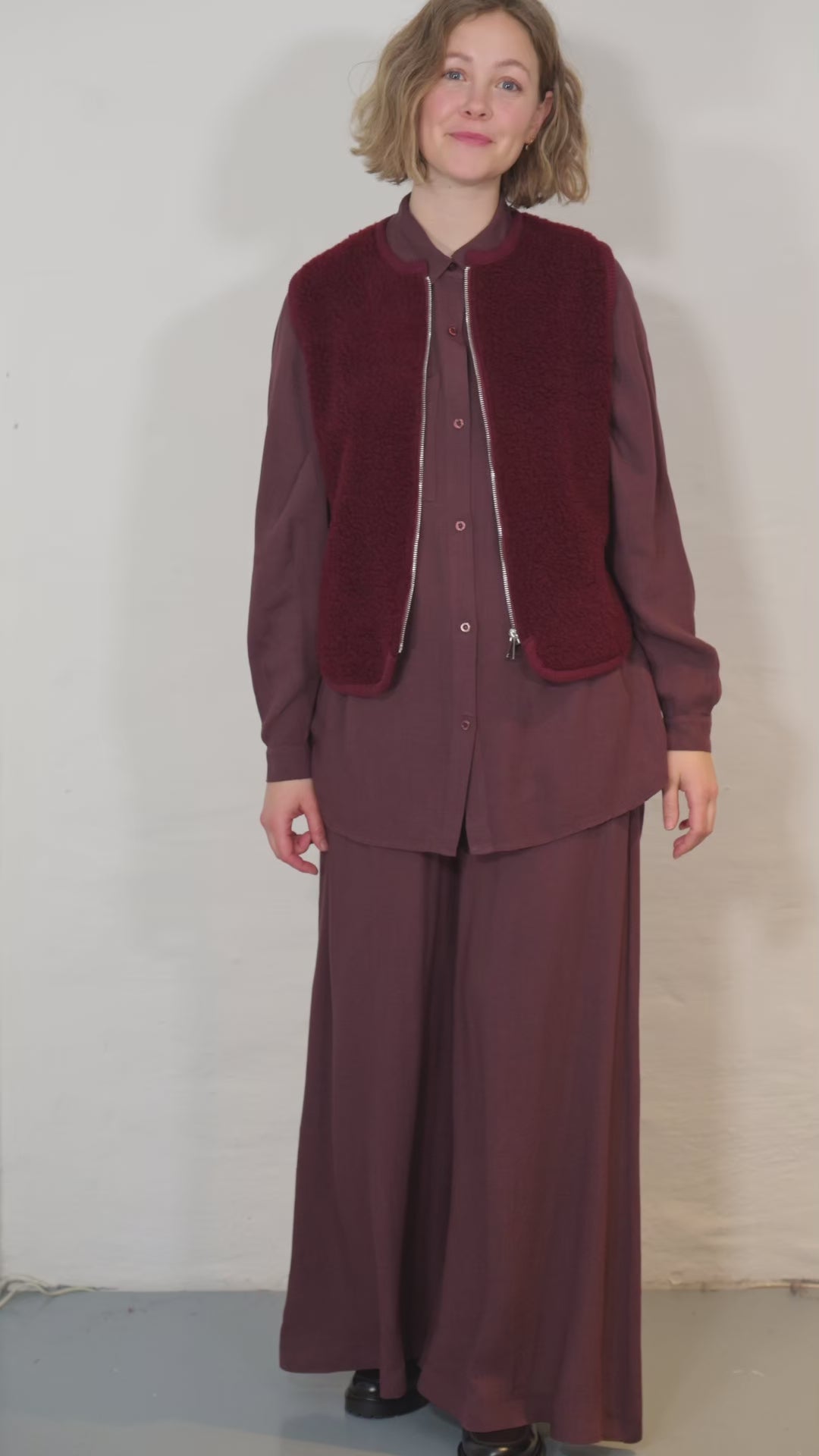 Danecubist Fuzzy Wool Fleece Vest Dark Wine