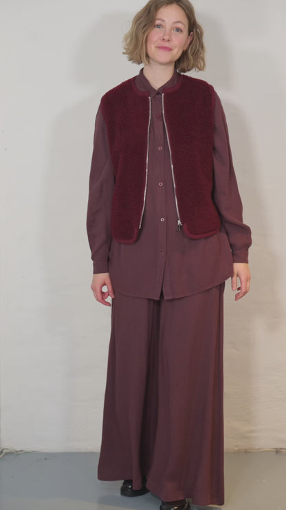 Danecubist Fuzzy Wool Fleece Vest Dark Wine