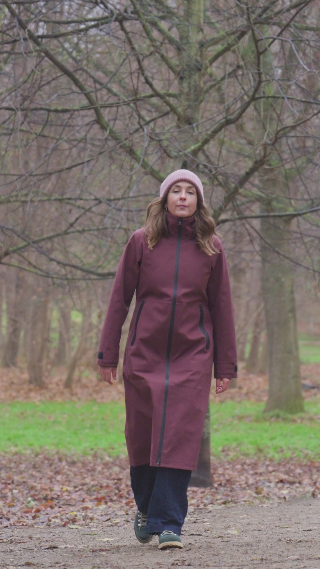 The Danedogwalker Raincoat Dk Merlot